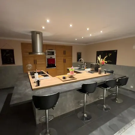 La D'elioth Vila Vred